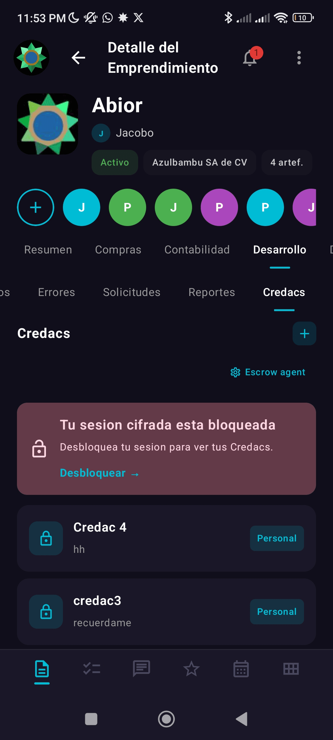 Pantalla Android de Abior mostrando la lista de Credacs de un emprendimiento, con la sesion cifrada bloqueada y candados en cada credencial.